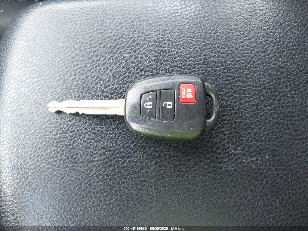 JTMZFREV0GD091045 2016 TOYOTA RAV4 photo no. 11