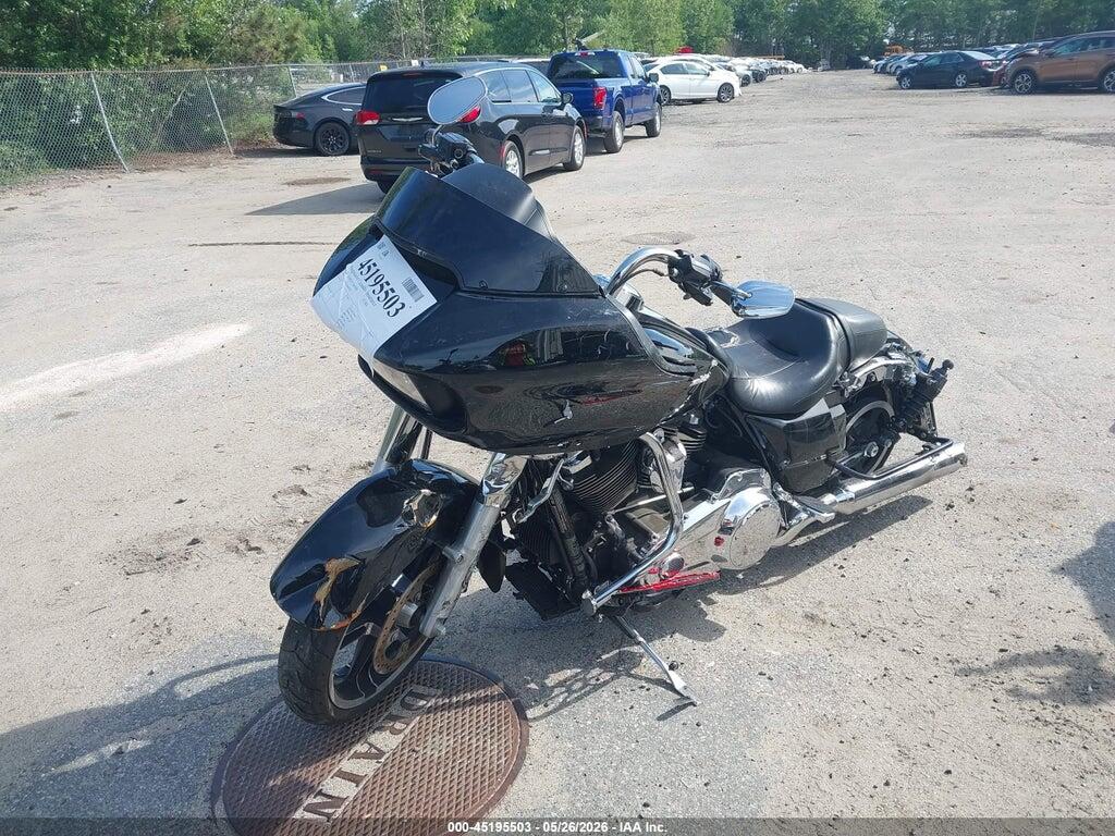 1HD1KHC12JB651927 2018 HARLEY-DAVIDSON FLTRX photo no. 2