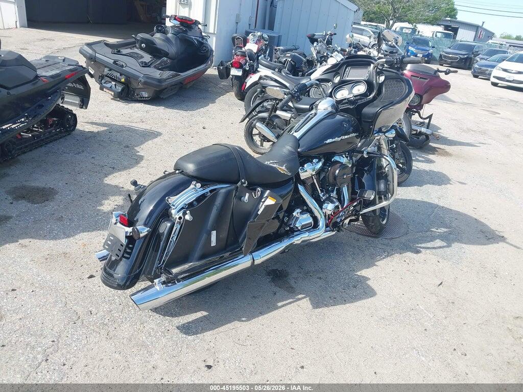 1HD1KHC12JB651927 2018 HARLEY-DAVIDSON FLTRX photo no. 4