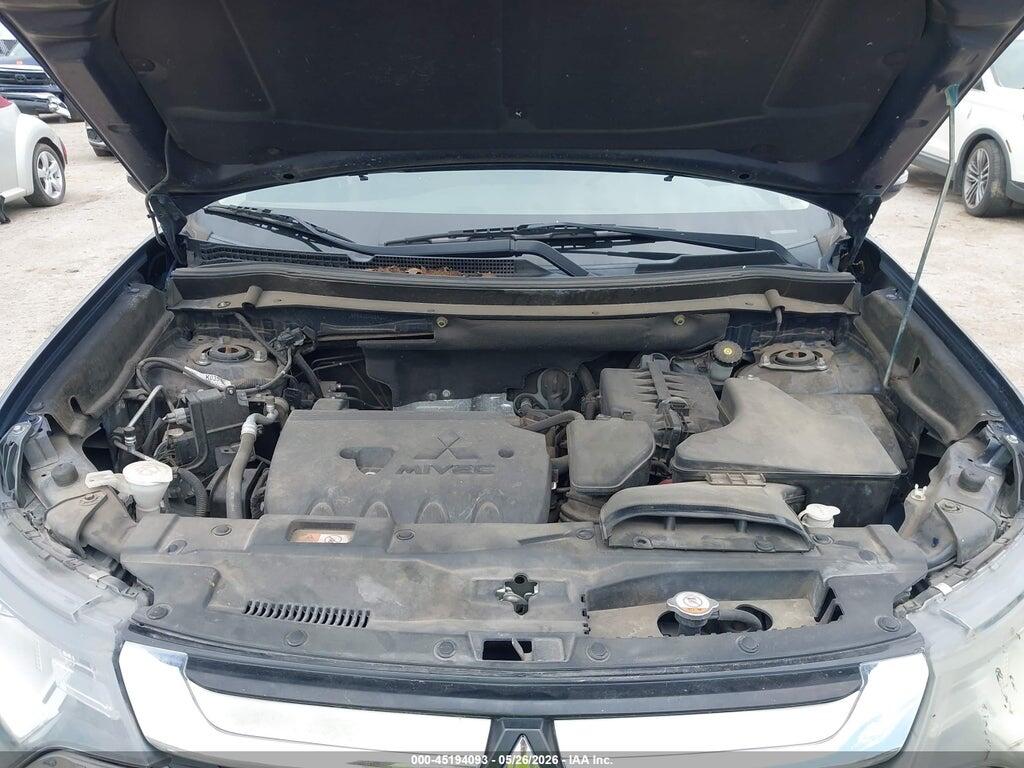 JA4AD3A34JZ065864 2018 MITSUBISHI OUTLANDER photo no. 10