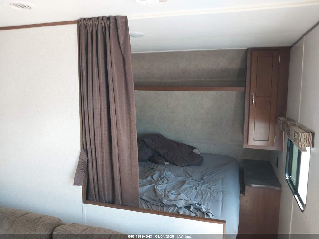 1UJBJ0BN6H17V2001 2017 JAYCO JAY FLIGHT SLX 264BHW TRAVEL TRAILER photo no. 5