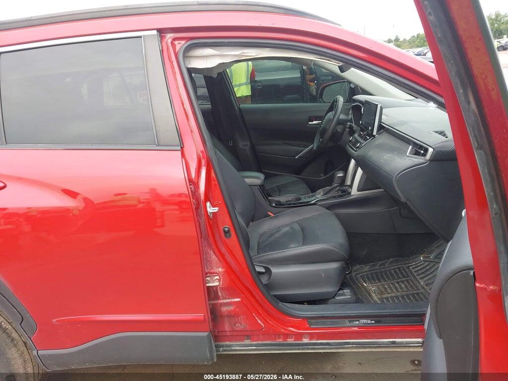 7MUEAAAG0NV017007 2022 TOYOTA COROLLA CROSS photo no. 5