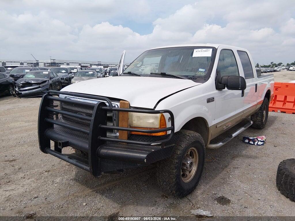 1FTNW21L2YEC12020 2000 FORD F-250 photo no. 2