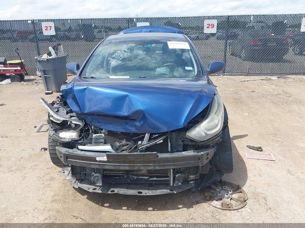 5NPDH4AE1GH736230 2016 HYUNDAI ELANTRA photo no. 12