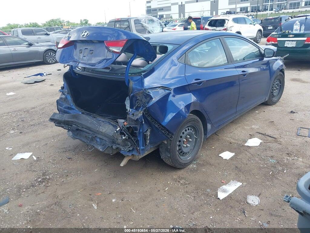 5NPDH4AE1GH736230 2016 HYUNDAI ELANTRA photo no. 4