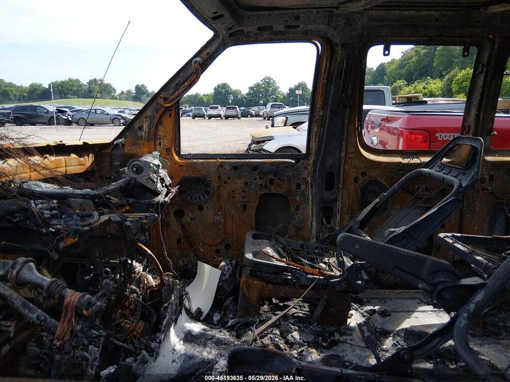 1FBSS31S03HA53425 2003 FORD E-350 SUPER DUTY photo no. 5