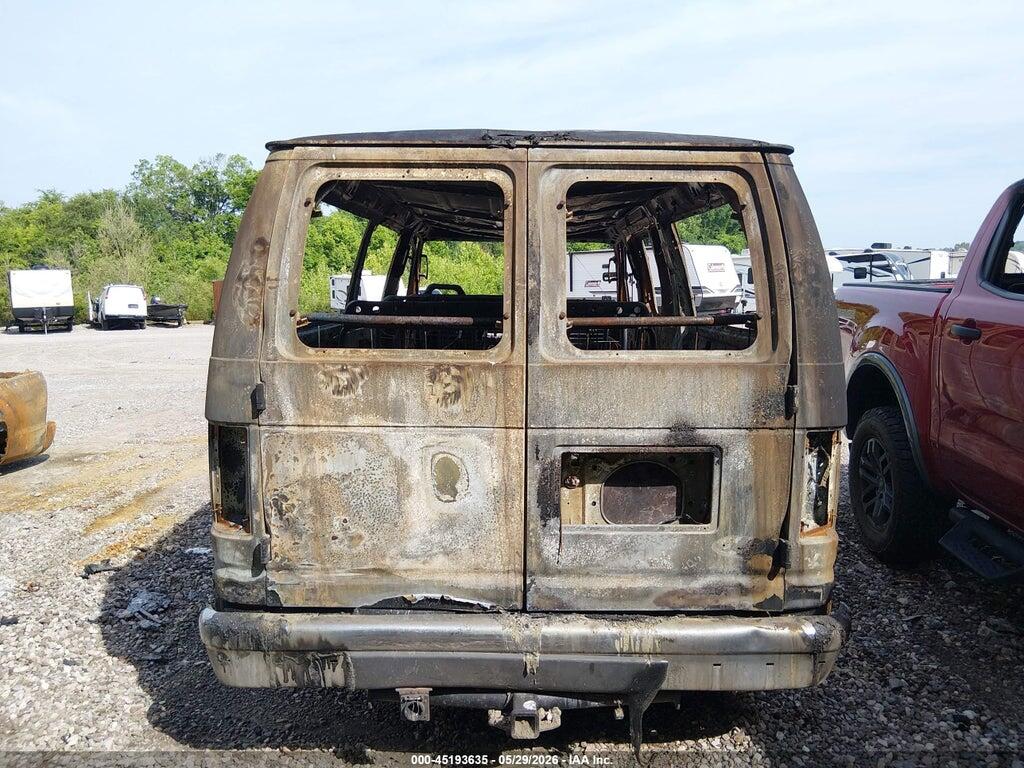 1FBSS31S03HA53425 2003 FORD E-350 SUPER DUTY photo no. 8