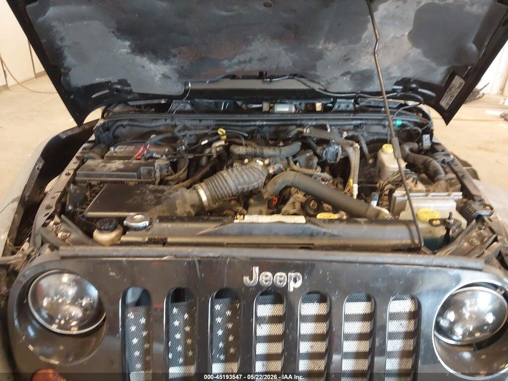 1J4BA6H14BL633733 2011 JEEP WRANGLER UNLIMITED photo no. 10