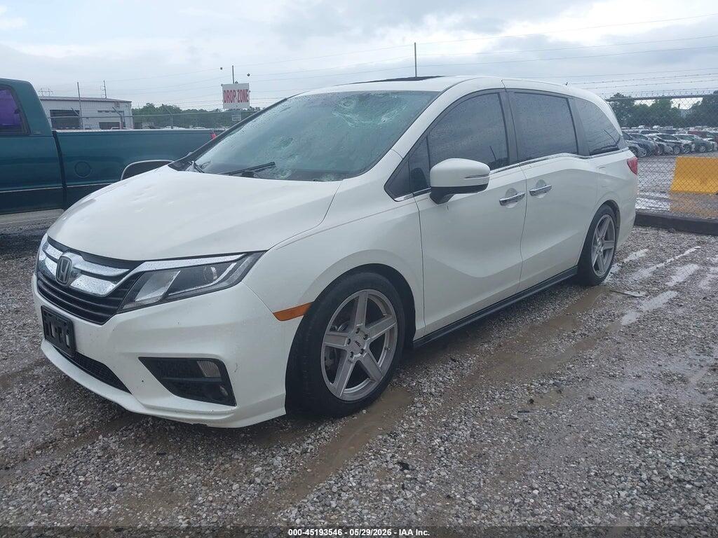 5FNRL6H79JB025338 2018 HONDA ODYSSEY photo no. 2