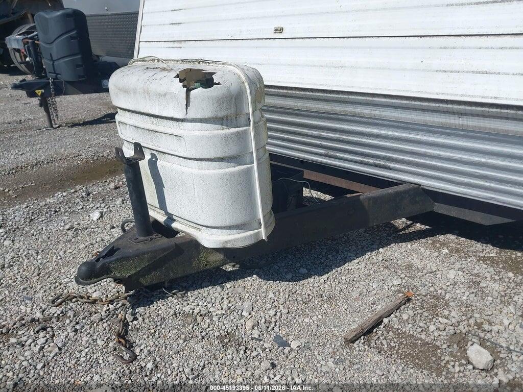 1UJBJ02M4316D0071 2003 JAYCO QWEST TSL SERIES M-2 photo no. 7