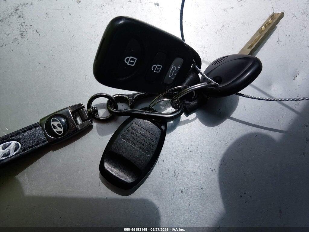 KMHTC6AD6GU280613 2016 HYUNDAI VELOSTER photo no. 11