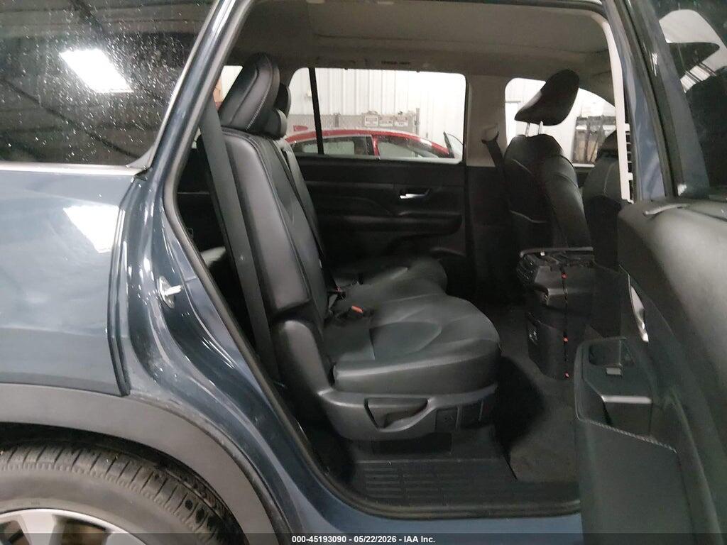 5TDACAB55RS023830 2024 TOYOTA GRAND HIGHLANDER photo no. 8