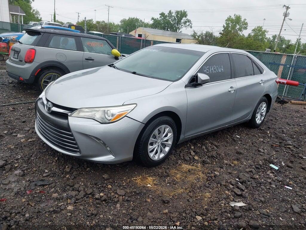 4T4BF1FKXFR490830 2015 TOYOTA CAMRY photo no. 2