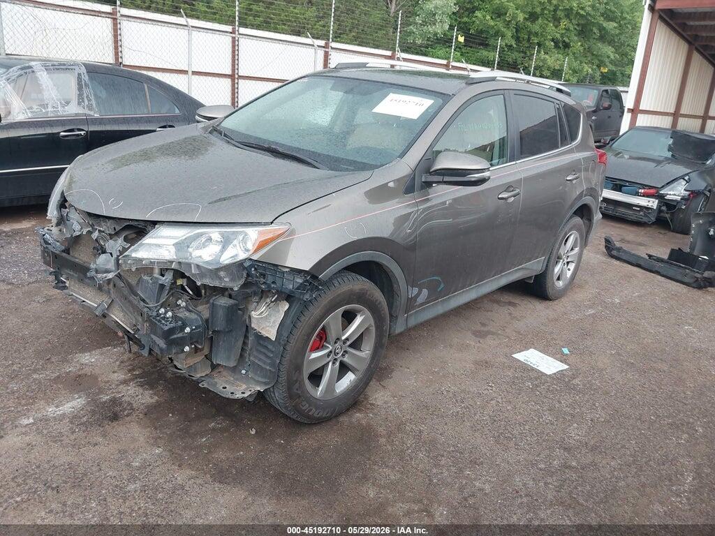2T3WFREV7FW182219 2015 TOYOTA RAV4 photo no. 2