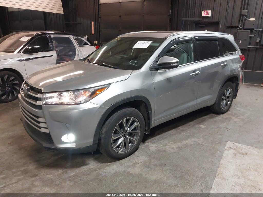 5TDJZRFH7JS816424 2018 TOYOTA HIGHLANDER photo no. 2