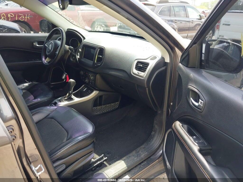 3C4NJCBB3JT137246 2018 JEEP COMPASS photo no. 5