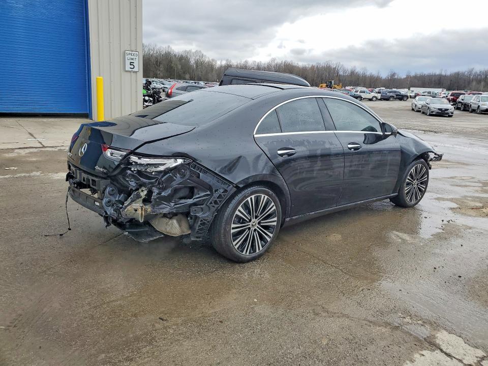 2023 MERCEDES-BENZ CLA 250 4MATIC — Фото 3 из 13