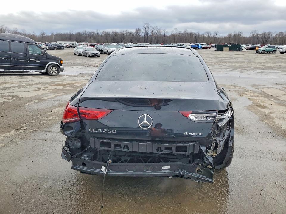 2023 MERCEDES-BENZ CLA 250 4MATIC — Фото 6 из 13