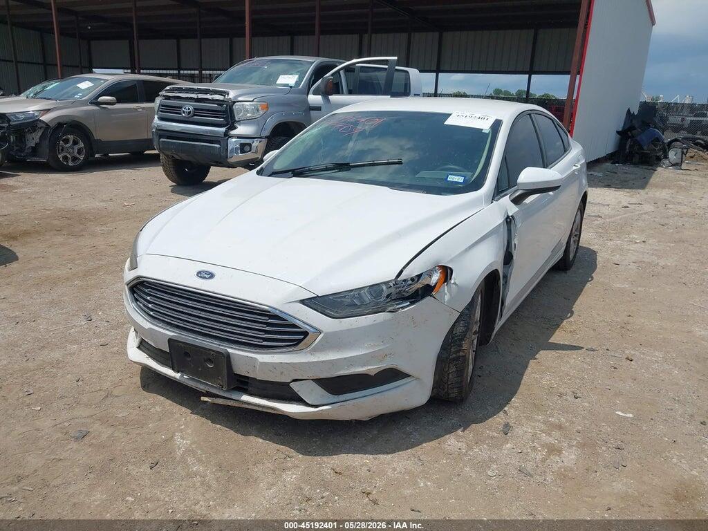 3FA6P0HD0JR231792 2018 FORD FUSION photo no. 2