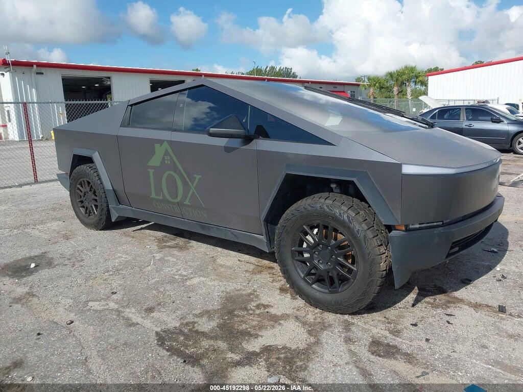 7G2CEHED0RA055582 2024 TESLA CYBERTRUCK photo no. 1