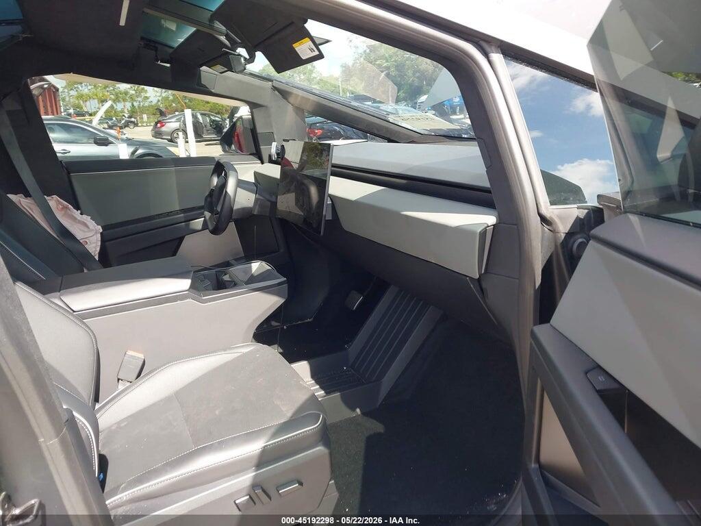 7G2CEHED0RA055582 2024 TESLA CYBERTRUCK photo no. 5