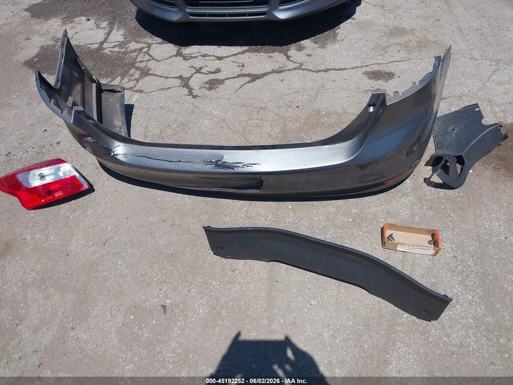 1FAHP3E26CL463215 2012 FORD FOCUS photo no. 12