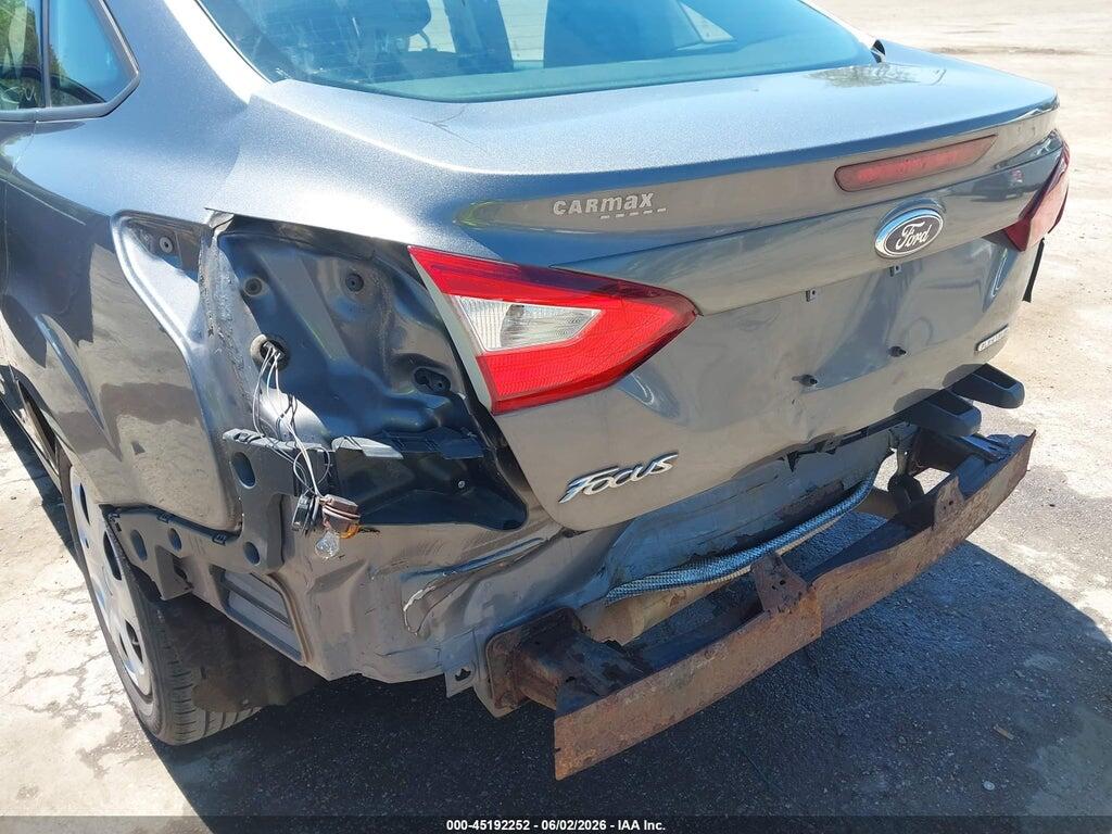 1FAHP3E26CL463215 2012 FORD FOCUS photo no. 6