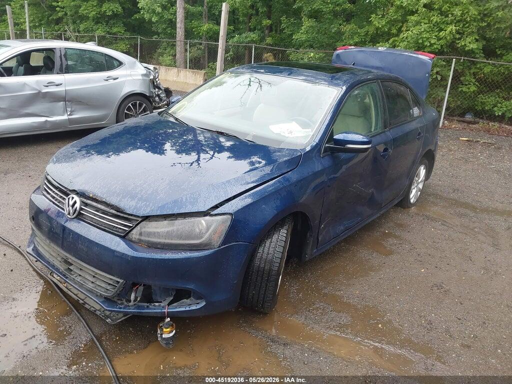 3VWDP7AJ9CM403079 2012 VOLKSWAGEN JETTA photo no. 2