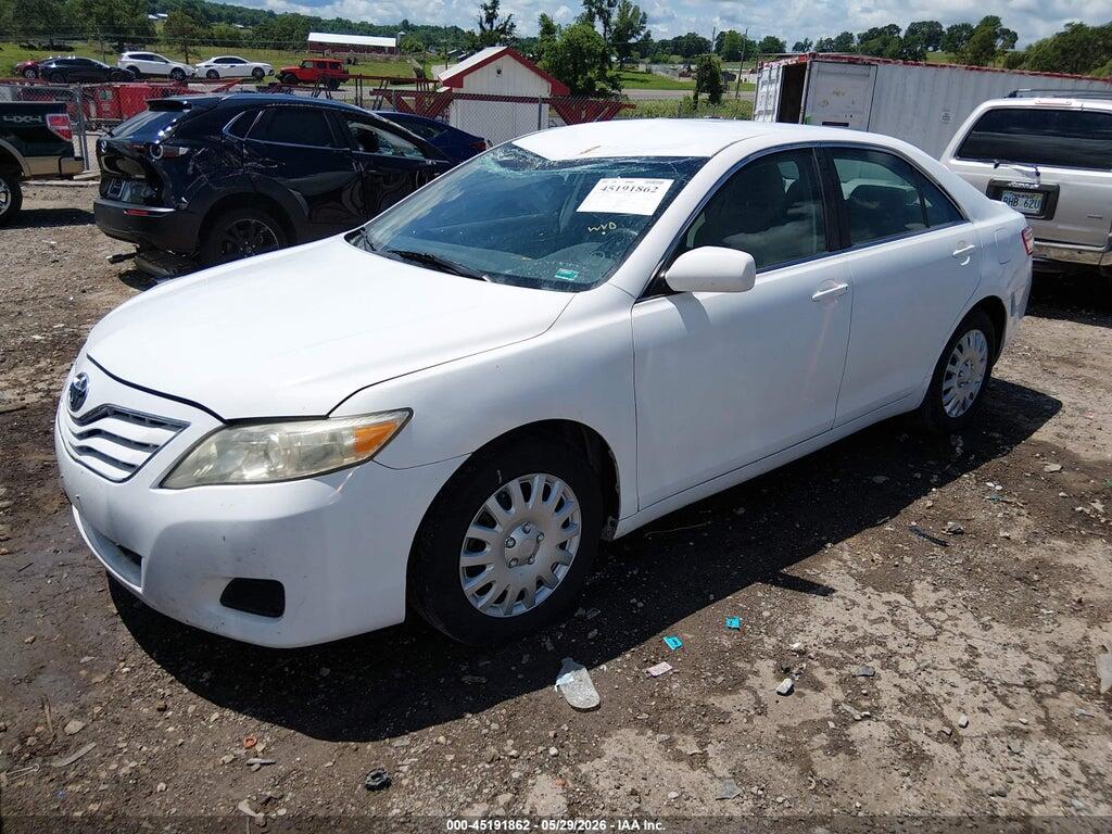 4T1BF3EK2BU645730 2011 TOYOTA CAMRY photo no. 2