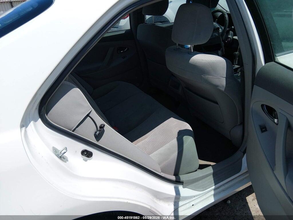 4T1BF3EK2BU645730 2011 TOYOTA CAMRY photo no. 8