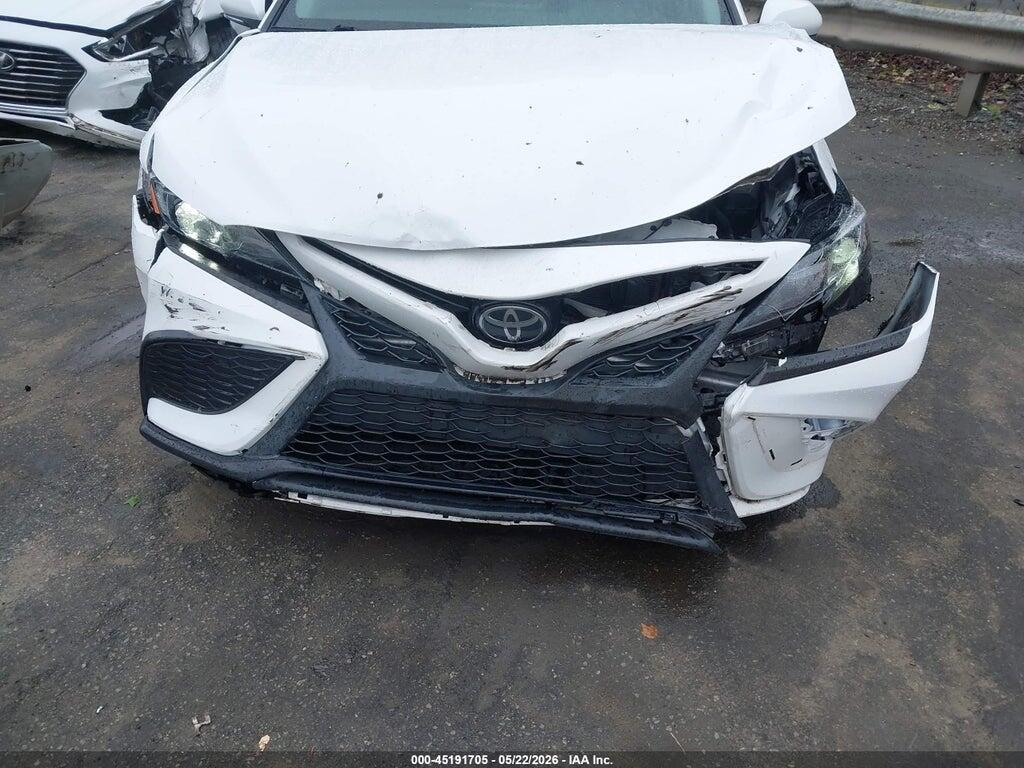 4T1G11AKXNU653724 2022 TOYOTA CAMRY photo no. 6