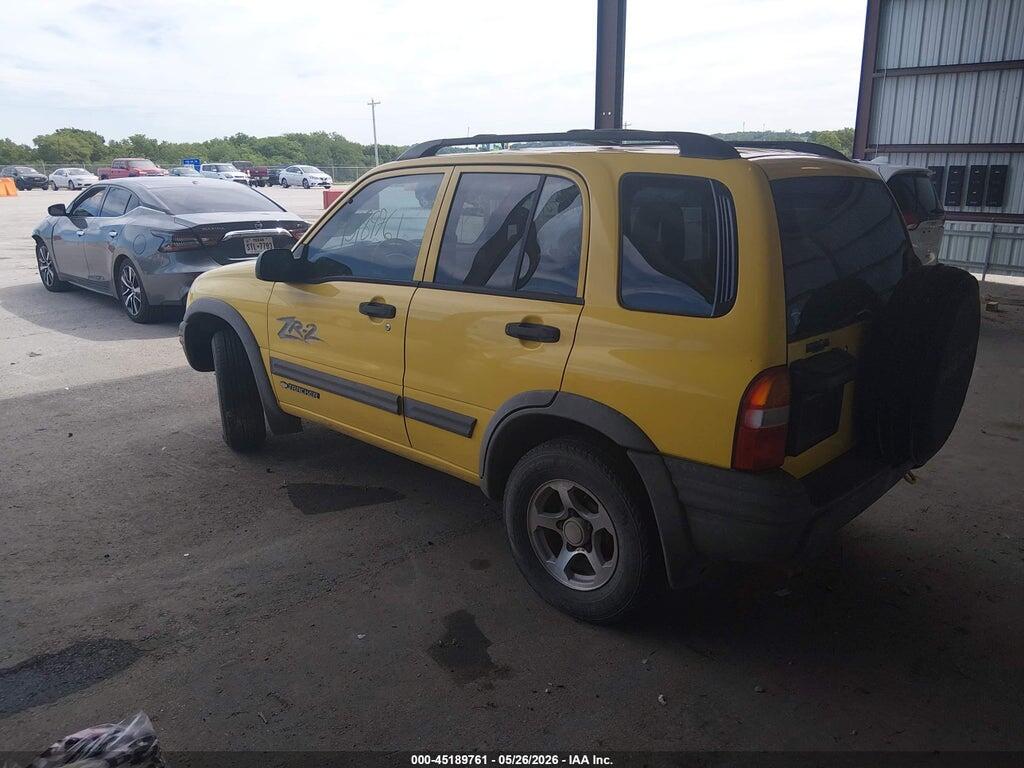2CNBJ734936936574 2003 CHEVROLET TRACKER photo no. 3