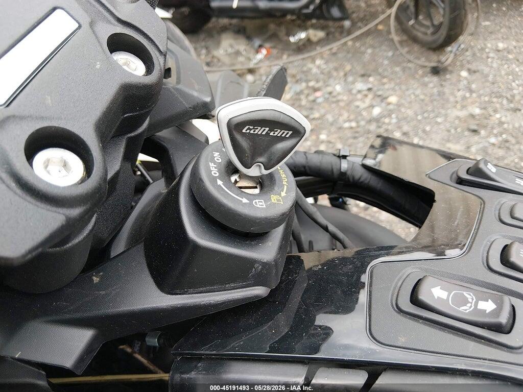 2BXNBDD23RV004654 2024 CAN-AM SPYDER ROADSTER photo no. 11