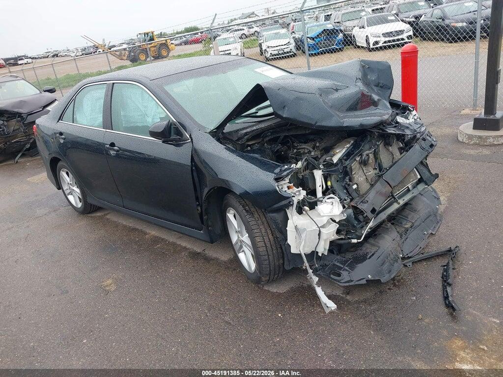 4T1BF1FKXEU810480 2014 TOYOTA CAMRY photo no. 1