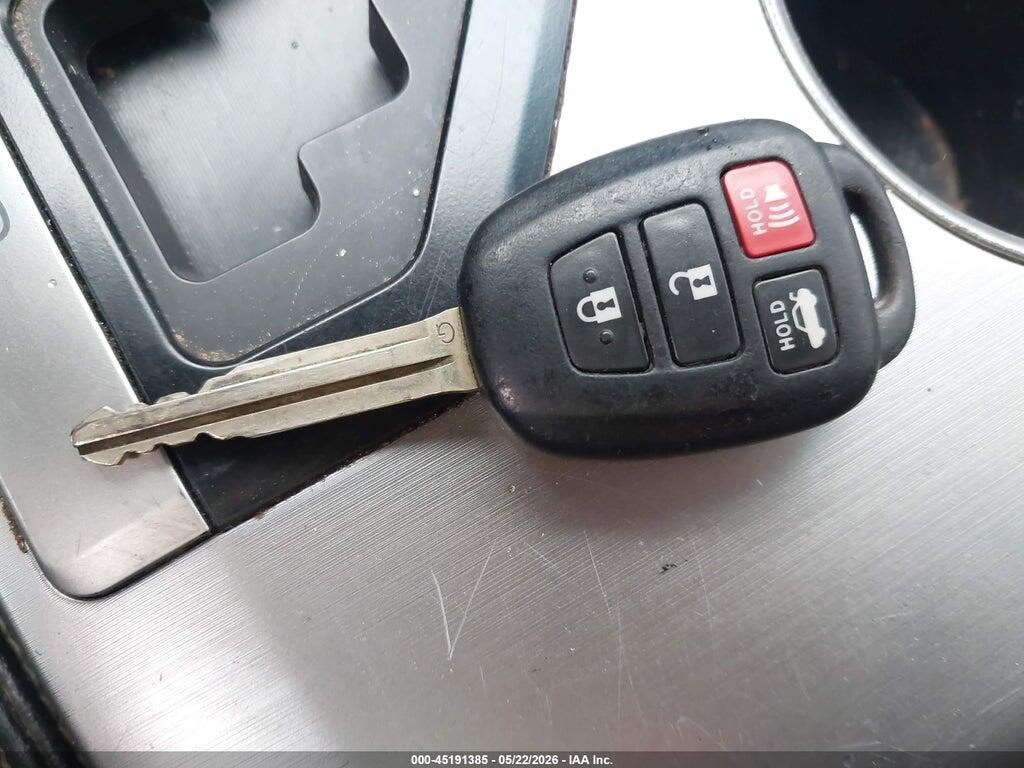 4T1BF1FKXEU810480 2014 TOYOTA CAMRY photo no. 11