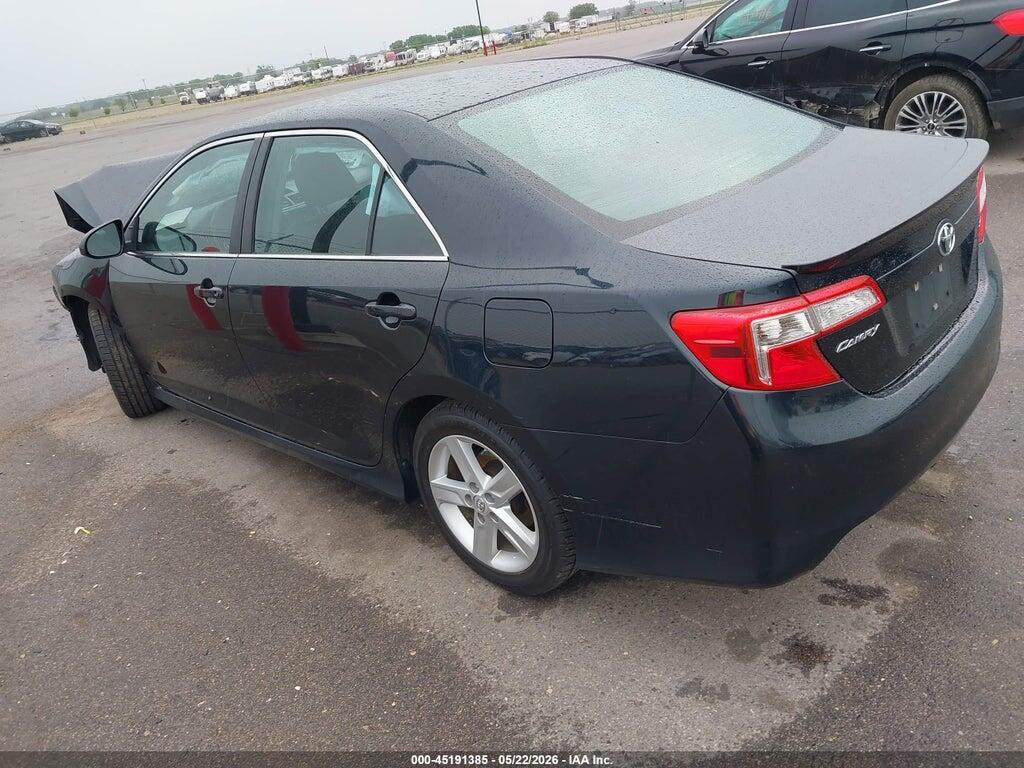 4T1BF1FKXEU810480 2014 TOYOTA CAMRY photo no. 3