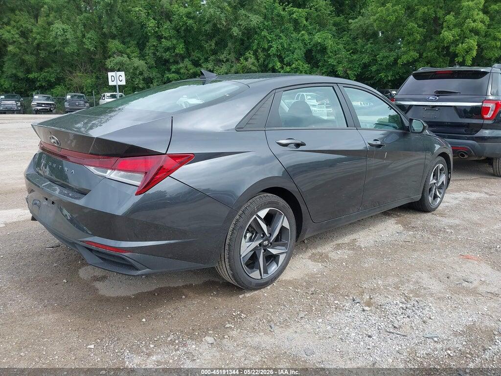 5NPLS4AG7PH098449 2023 HYUNDAI ELANTRA photo no. 4