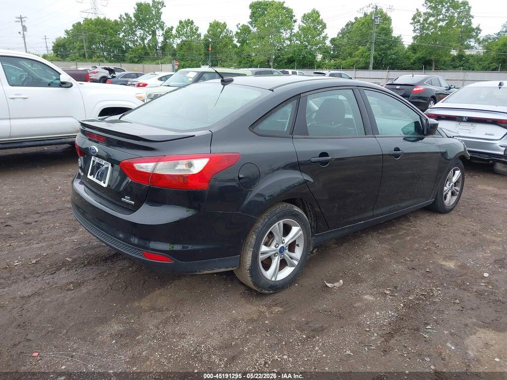 1FAHP3F22CL421400 2012 FORD FOCUS photo no. 4