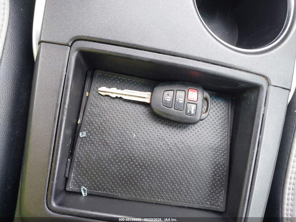 4T1BF1FK2HU428285 2017 TOYOTA CAMRY photo no. 11