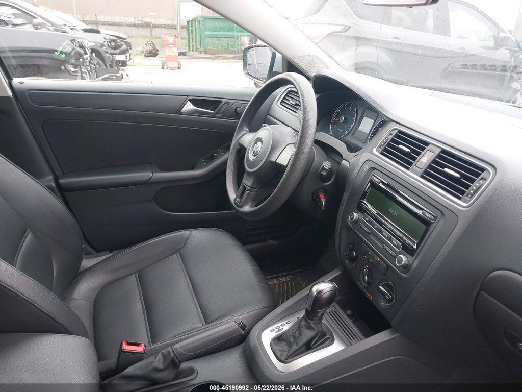 3VWD17AJ0EM244893 2014 VOLKSWAGEN JETTA photo no. 5