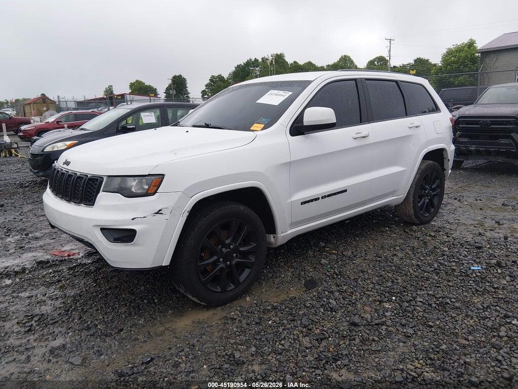 1C4RJFAG9HC911067 2017 JEEP GRAND CHEROKEE photo no. 2