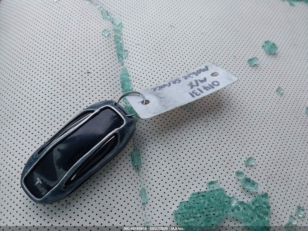 5YJXCAE24GF014131 2016 TESLA MODEL X photo no. 11