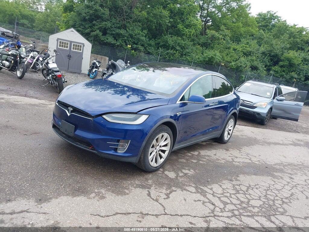 5YJXCAE24GF014131 2016 TESLA MODEL X photo no. 2