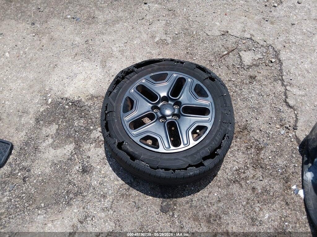 ZACCJBCB6JPH15833 2018 JEEP RENEGADE photo no. 11
