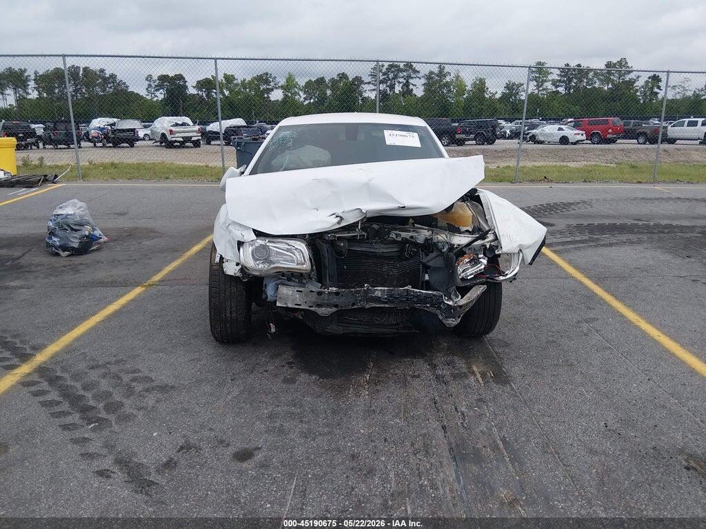 2C3CCAAGXHH512012 2017 CHRYSLER 300 photo no. 6