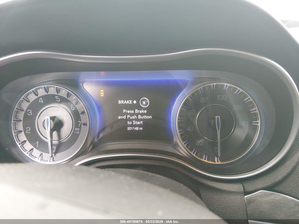 2C3CCAAGXHH512012 2017 CHRYSLER 300 photo no. 7