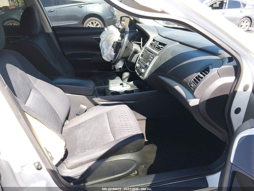 1N4AL3AP7HC114389 2017 NISSAN ALTIMA photo no. 5