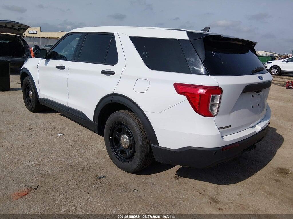 1FM5K8AB0PGB11157 2023 FORD POLICE INTERCEPTOR UTILITY photo no. 3