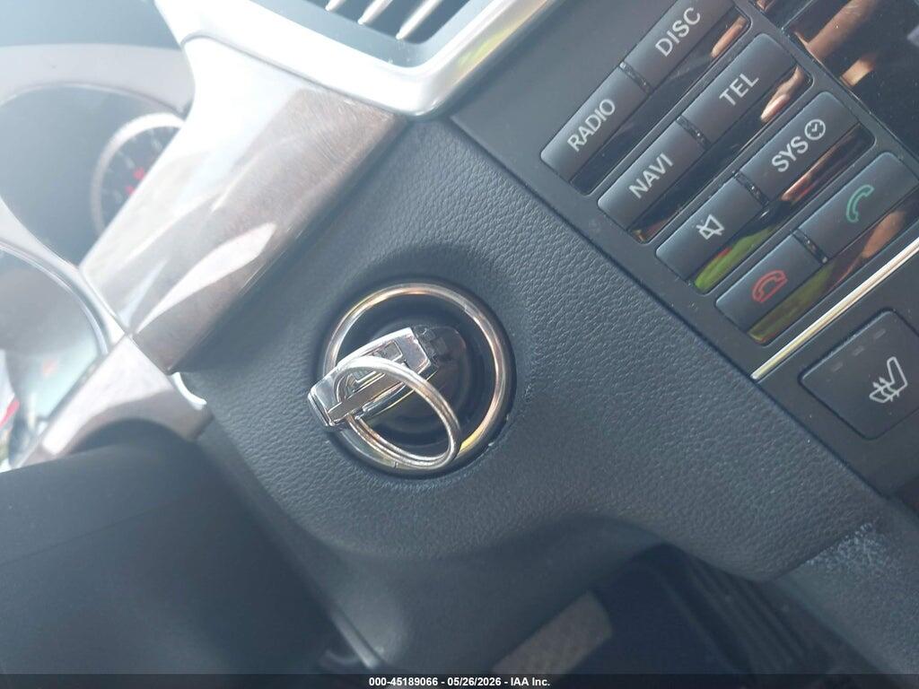 WDDHF5GB1BA434064 2011 MERCEDES-BENZ E 350 photo no. 11