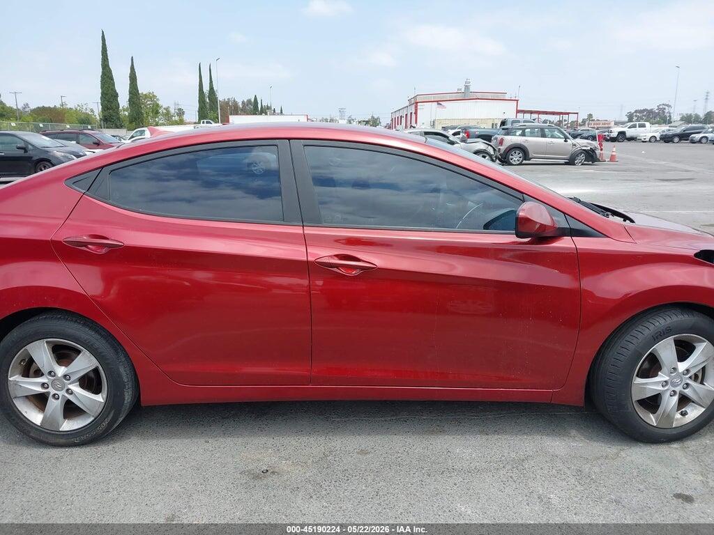 5NPDH4AEXDH438769 2013 HYUNDAI ELANTRA photo no. 12